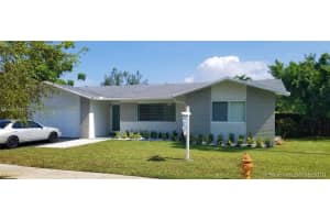 8101 Sw 30th St, Davie