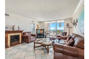 7850 Byron 907, Miami Beach