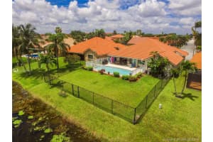 1001 Sw 115th Ave, Pembroke Pines