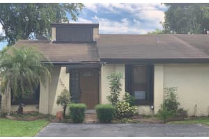 12724 Sw 68th Ter, Miami