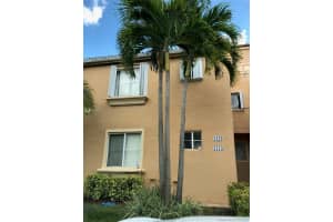 1175 Nw 124th Pl 101, Miami