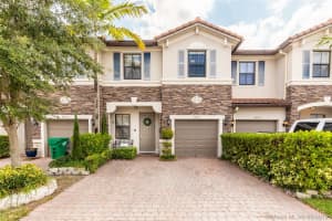 4237 Sw 164th Path 4237, Miami