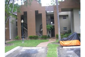 215 Sw 113th Way 215, Pembroke Pines