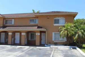 7811 W 36th Ave 101, Hialeah