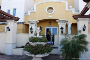 322 Madeira Ave 404, Coral Gables