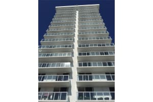 2457 Collins Ave 504, Miami Beach
