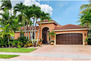 355 Sw 198th Ter, Pembroke Pines