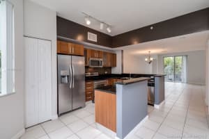 2138 Van Buren St 608, Hollywood