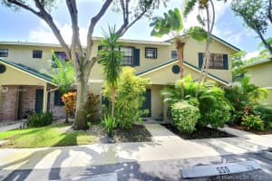 556 Westree Ln ., Plantation