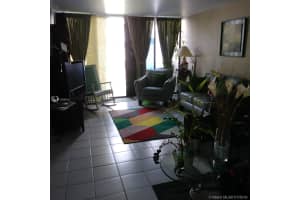 1674 Sw 131st Place Cir E, Miami