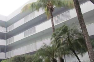 8251 Nw 8th St 108, Miami