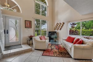 601 Turtle Run, Weston