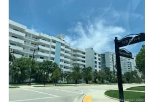 17900 N Bay Road 602, Sunny Isles Beach