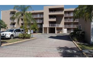 8517 Nw 7th St 304, Miami