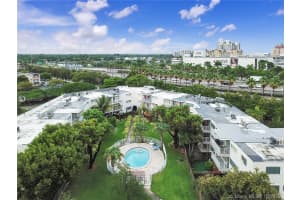 7737 Sw 88th St C102, Miami