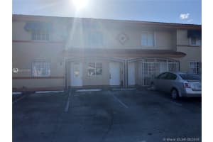 3282 W 70th St 202, Hialeah