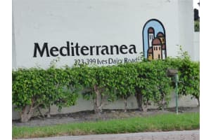 333 Ives Dairy Rd A33309, Miami