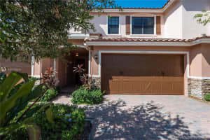 13003 N Riverwalk Cir N, Plantation