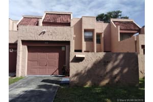 1730 Nw 57th Ter 8, Lauderhill