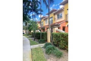 1313 N Santa Catalina Cir, North Lauderdale