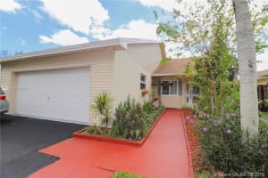 8240 Sw 41st Ct, Davie