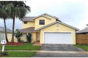 9960 Sw 9th Ct, Pembroke Pines