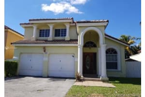 702 Nw 126th Ct, Miami