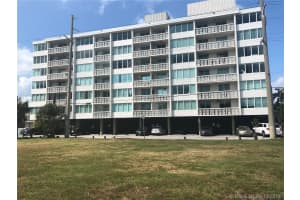 8233 Harding Ave 307, Miami Beach