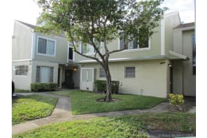 8105 Lagos De Campo Blvd J-2, Tamarac 8105 Lagos De Campo Blvd J-2, Tamarac