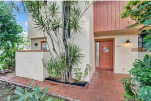 8954 Sw 149th Pl, Miami