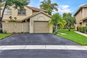 12096 Nw 42nd St, Sunrise