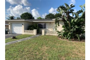 9321 Nw 20th St, Pembroke Pines