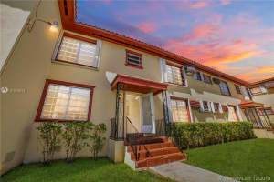 661 Sw 11th St 23w, Miami