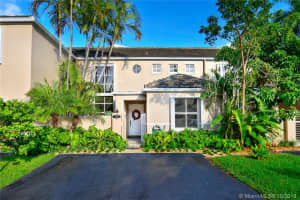 5461 Sw 70th Pl N, Miami