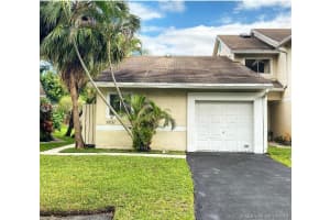 5831 Woodlands Blvd 6-1, Tamarac