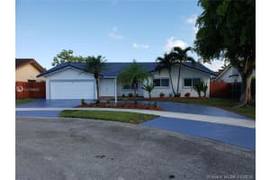 13355 Sw 40 St, Miami