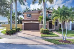 16350 Sw 69th Ter, Miami
