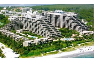 201 Crandon Blvd 304, Key Biscayne