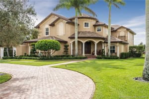 14250 N Jockey Cir N, Davie 14250 N Jockey Cir N, Davie