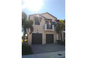 10448 Nw 61st St ., Miami 10448 Nw 61st St ., Miami