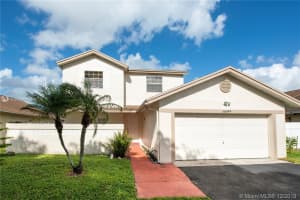 10001 Sw 9th Ct, Pembroke Pines