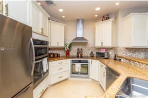 8455 Nw 111th Ct, Doral