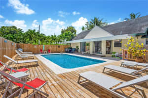 212 Sw 1st Ave, Hallandale Beach