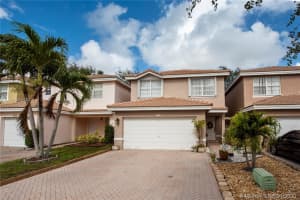9275 Nw 55th St, Sunrise