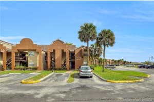 685 Sw 113th Way 685, Pembroke Pines