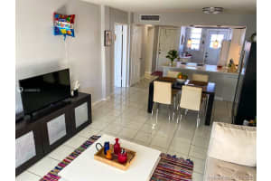 1333 E Hallandale Beach Blvd 421, Hallandale Beach 1333 E Hallandale Beach Blvd 421, Hallandale Beach