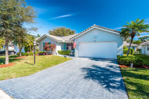 5483 Pine Lane, Coral Springs