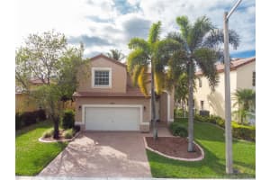 1260 Nw 192nd Ln, Pembroke Pines
