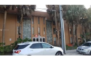 1230 W 54th St 211a, Hialeah