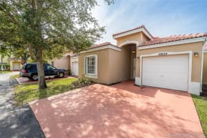 10024 Sw 162nd Pl, Miami